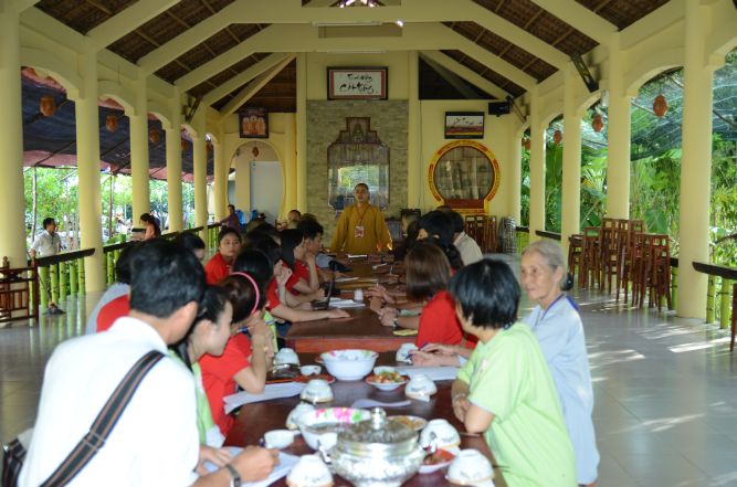 Đồng Tháp: Tự họa về mái nhà của hội trại hiểu và thương