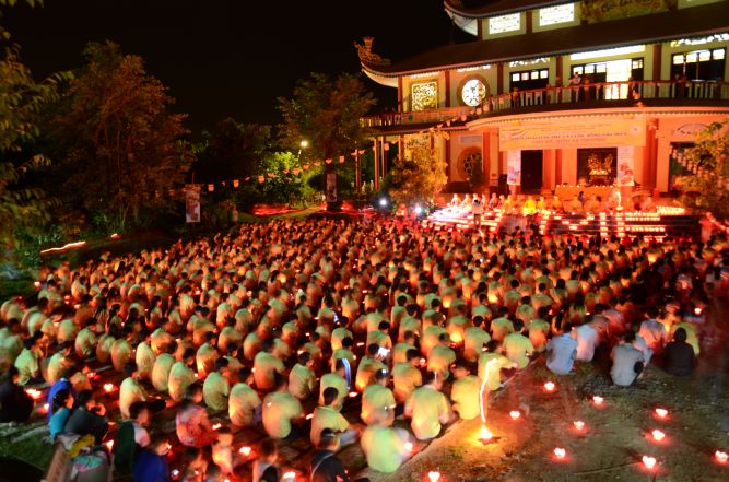 Đồng Tháp: Hội trại hiểu và thương - Ấn tượng đêm thắp nến nguyện cầu