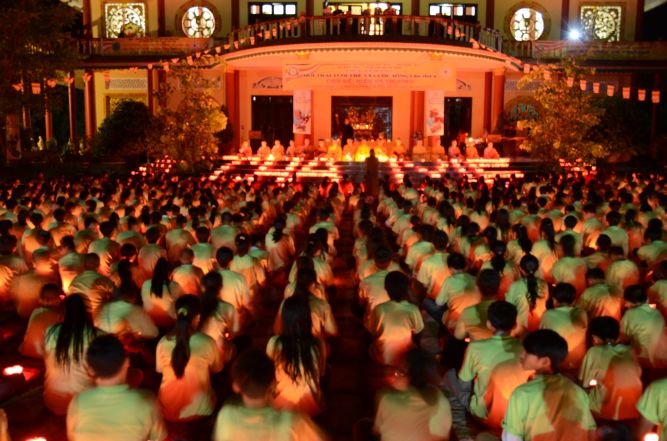 Đồng Tháp: Hội trại hiểu và thương - Ấn tượng đêm thắp nến nguyện cầu