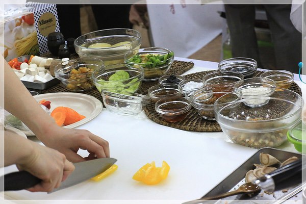 Hàn Quốc : Chùa Phụng Ân sinh hoạt Lễ Phật Đản