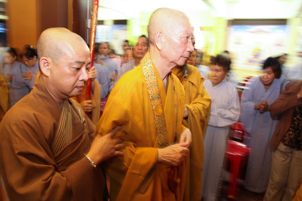 TP.HCM: HT. Thích Trí Quảng ban Pháp thoại tại tổ đình Giác Lâm