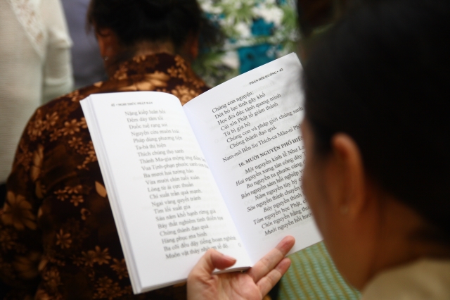 Chùm ảnh: Lễ tắm Phật tại chùa Giác Ngộ