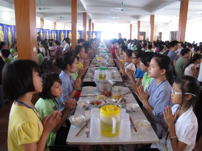 Hà Nội: Bài học từ “Cuộc đời đức Phật” và giá trị của tình bạn từ khóa tu tại chùa Nam Dư Thượng