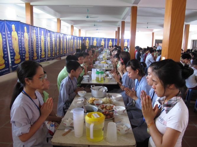 Hà Nội: Bài học từ “Cuộc đời đức Phật” và giá trị của tình bạn từ khóa tu tại chùa Nam Dư Thượng