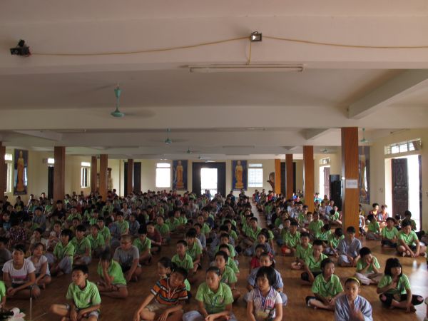 Hà Nội: Đêm tri ân và điều con muốn nói – Khóa tu tại chùa Nam Dư Thượng