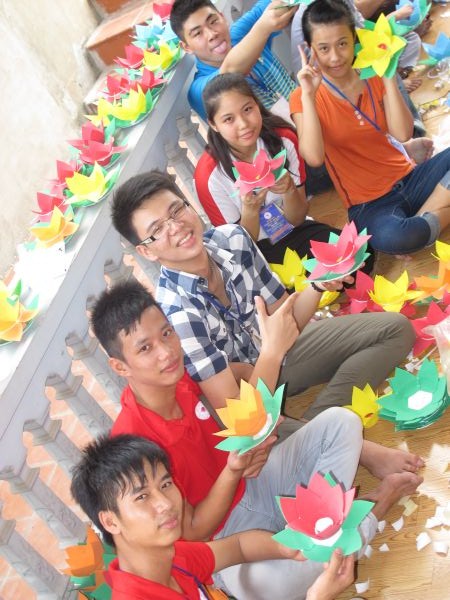 Hà Nội: Đêm tri ân và điều con muốn nói – Khóa tu tại chùa Nam Dư Thượng