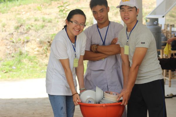 Buôn Mê: Thương màu áo trắng của Thiện Tài Đồng Tử