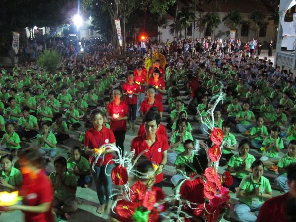 Hà Nội: Đêm tri ân và điều con muốn nói – Khóa tu tại chùa Nam Dư Thượng