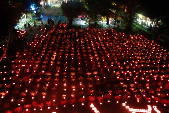 Đồng Tháp: Hội trại hiểu và thương - Ấn tượng đêm thắp nến nguyện cầu