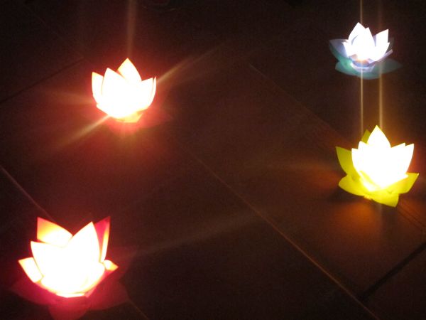 Hà Nội: Đêm tri ân và điều con muốn nói – Khóa tu tại chùa Nam Dư Thượng