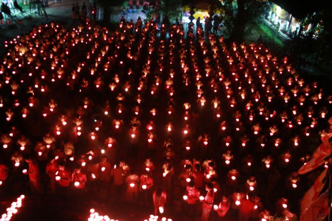 Đồng Tháp: Hội trại hiểu và thương - Ấn tượng đêm thắp nến nguyện cầu
