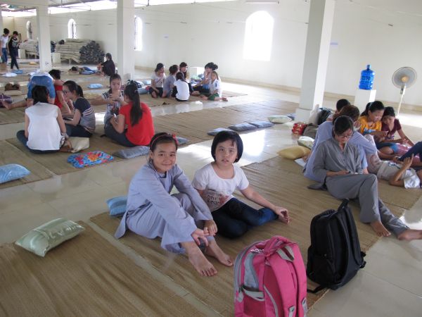 Hà Nội: Ngày đầu tiên khóa tu mùa hè tại chùa Nam Dư Thượng