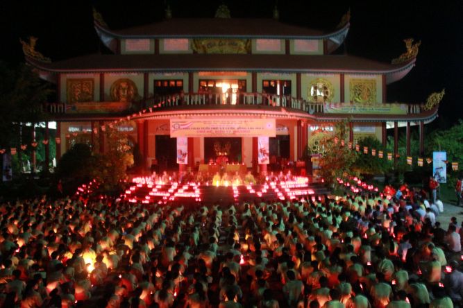 Đồng Tháp: Hội trại hiểu và thương - Ấn tượng đêm thắp nến nguyện cầu