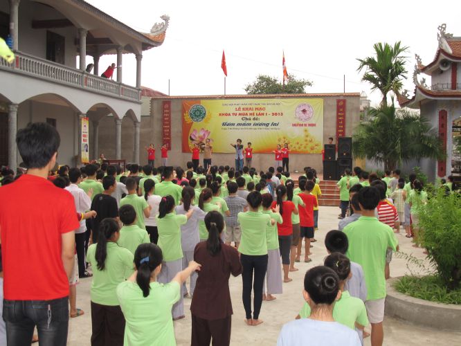 Hà Nội: Chùm ảnh cuộc thi trò chơi dân gian khóa tu chùa Nam Dư Thượng