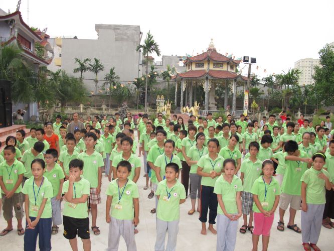 Hà Nội: Chùm ảnh cuộc thi trò chơi dân gian khóa tu chùa Nam Dư Thượng