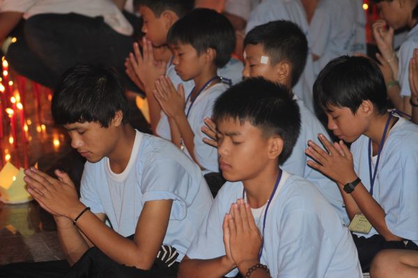 Buôn Mê: Ấm áp đêm tri ân khóa tu Thiện Tài Đồng Tử