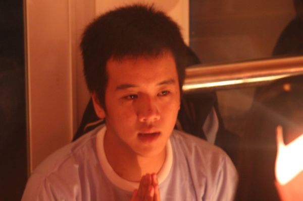 Buôn Mê: Thương màu áo trắng của Thiện Tài Đồng Tử