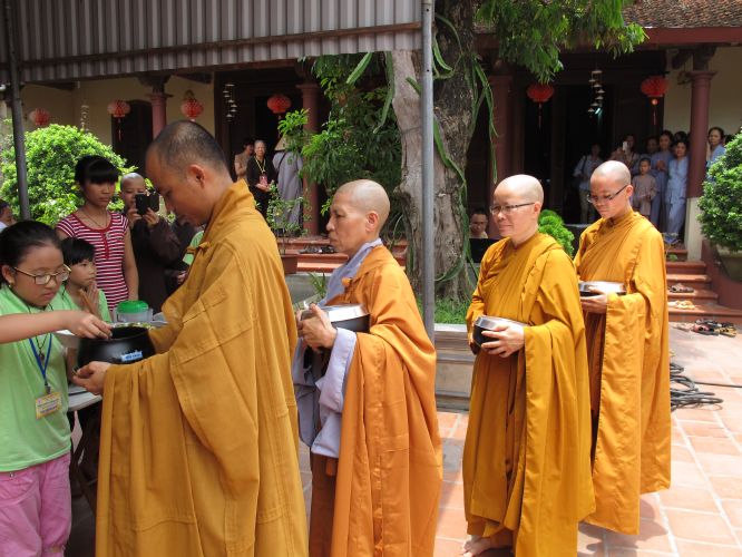 Hà Nội: Có một phiên chợ vui tươi tại chùa Nam Dư Thượng