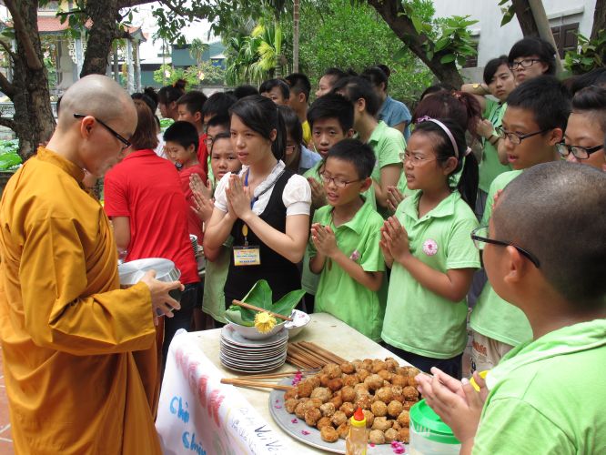 Hà Nội: Có một phiên chợ vui tươi tại chùa Nam Dư Thượng