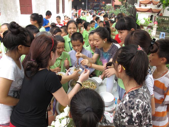 Hà Nội: Có một phiên chợ vui tươi tại chùa Nam Dư Thượng
