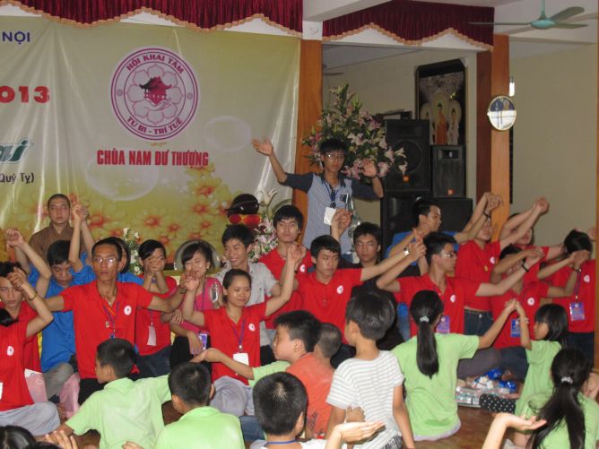 Hà Nội: Bế mạc khóa tu mùa hè tại chùa Nam Dư Thượng