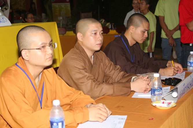 Đồng Tháp: Đêm thi thời trang và lửa trại hoành tráng của hội trại “Hiểu và Thương&quot;