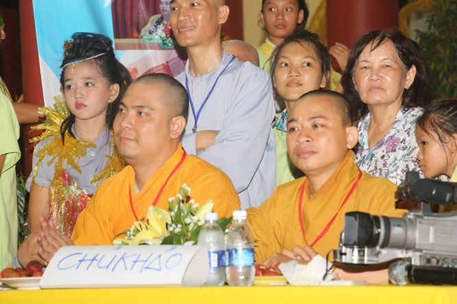 Đồng Tháp: Đêm thi thời trang và lửa trại hoành tráng của hội trại “Hiểu và Thương&quot;