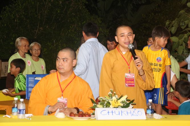 Đồng Tháp: Đêm thi thời trang và lửa trại hoành tráng của hội trại “Hiểu và Thương&quot;