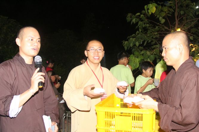 Đồng Tháp: Đêm thi thời trang và lửa trại hoành tráng của hội trại “Hiểu và Thương&quot;