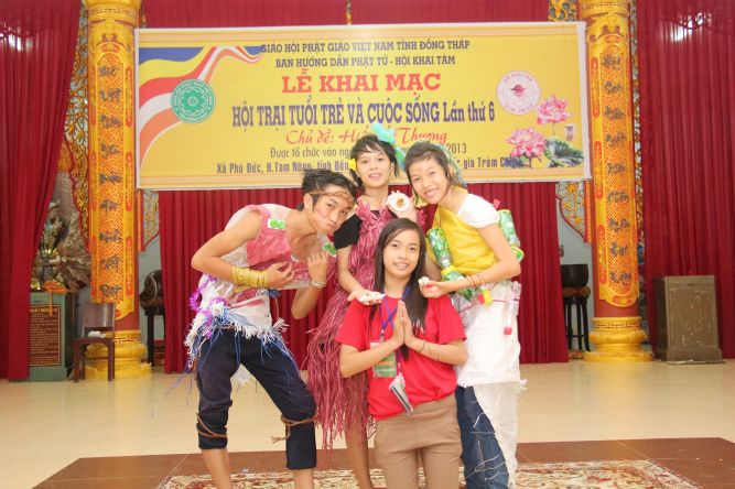 Đồng Tháp: Đêm thi thời trang và lửa trại hoành tráng của hội trại “Hiểu và Thương&quot;