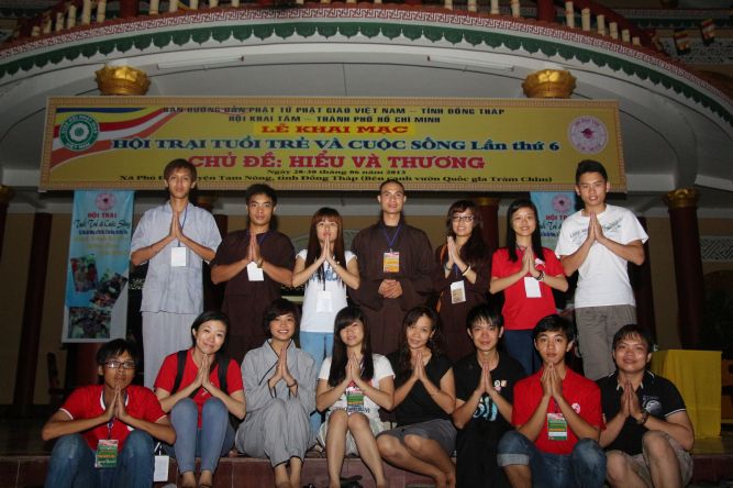 Đồng Tháp: Đêm thi thời trang và lửa trại hoành tráng của hội trại “Hiểu và Thương&quot;