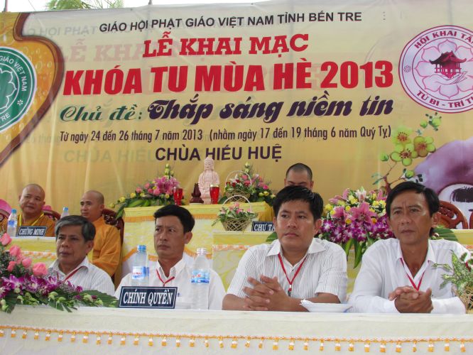 Bến Tre: Khai mạc khóa tu mùa hè “Thắp sáng niềm tin”