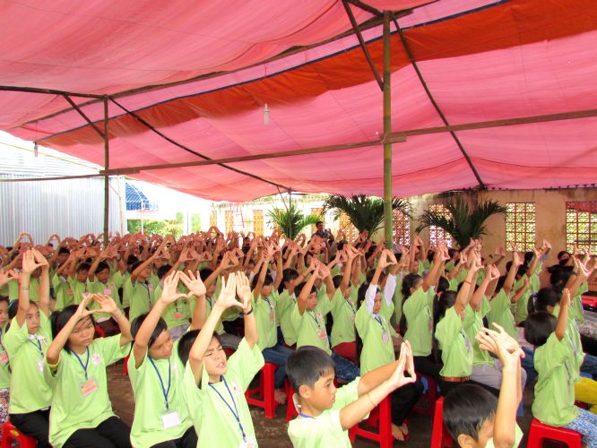 Bến Tre: Khai mạc khóa tu mùa hè “Thắp sáng niềm tin”