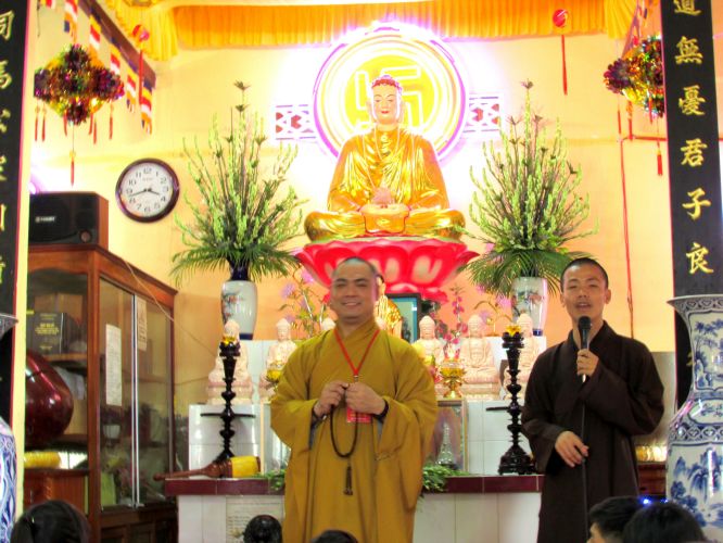 Bến Tre: Chùm ảnh cuộc thi tô tranh hình đức Phật tại khóa tu “Thắp sàng niềm tin”