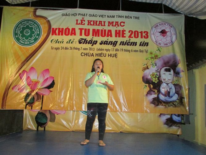 Bến Tre: Sôi động đêm thi thời trang, văn nghệ tại khóa tu “Thắp sáng niềm tin”