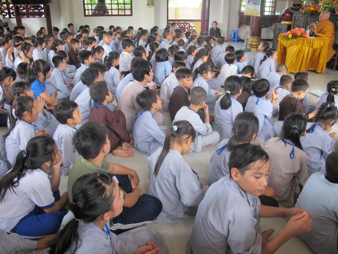 Tiền Giang: Pháp thoại “Cuộc đời đức Phật”  tại khóa tu “Vươn tới những ước mơ”