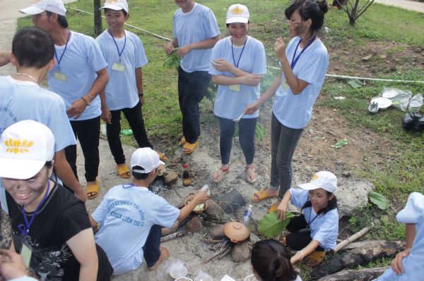 Buôn Mê: Bửa cơm yêu thương tại khóa tu Thiện Tài Đồng Tử