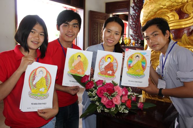 Khánh Hòa: ĐĐ. Thích Lệ Minh và pháp thoại “Tình thương” tại khóa tu “Ơn nghĩa sinh thành”