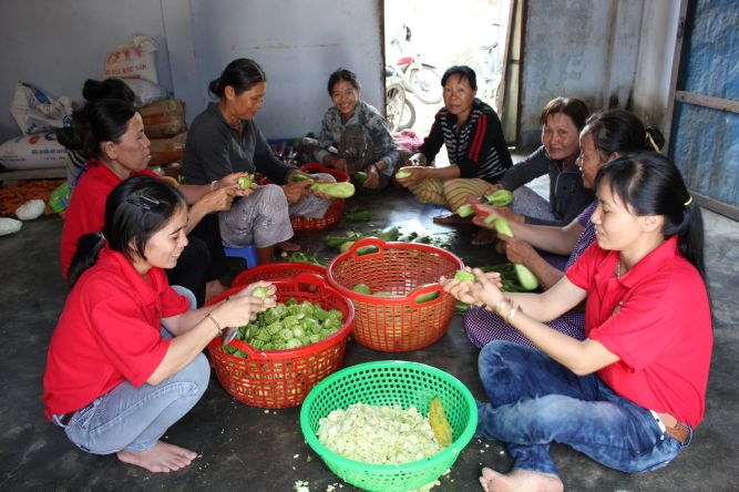 Khánh Hòa: ĐĐ. Thích Lệ Minh và pháp thoại “Tình thương” tại khóa tu “Ơn nghĩa sinh thành”