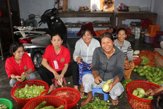 Khánh Hòa: ĐĐ. Thích Lệ Minh và pháp thoại “Tình thương” tại khóa tu “Ơn nghĩa sinh thành”
