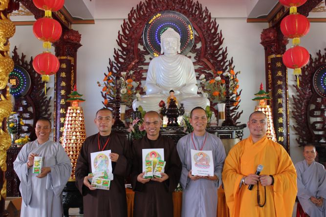 Khánh Hòa: ĐĐ. Thích Lệ Minh và pháp thoại “Tình thương” tại khóa tu “Ơn nghĩa sinh thành”