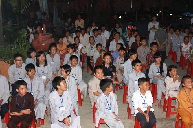 Long An: Khai mạc khóa tu mùa hè “Sống và Khát Vọng”