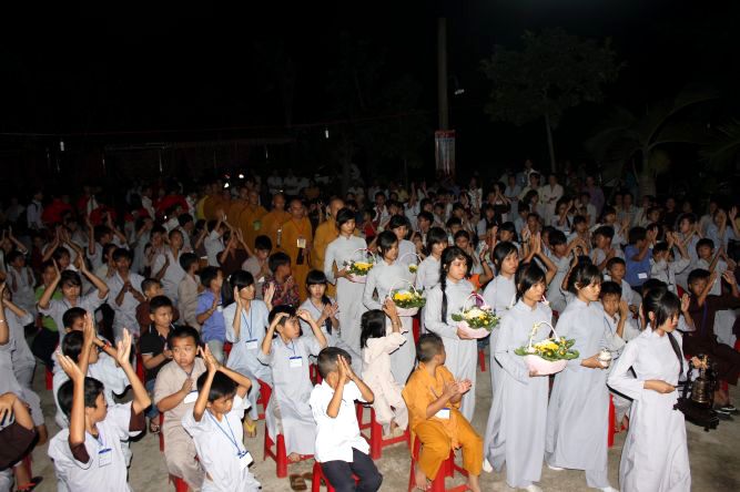 Long An: Khai mạc khóa tu mùa hè “Sống và Khát Vọng”