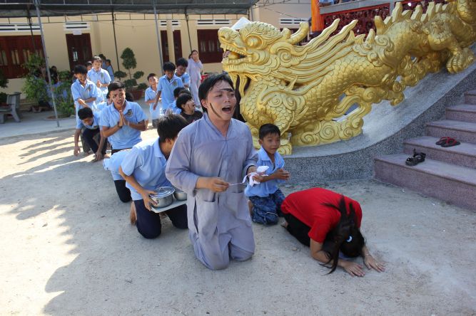 Khánh Hòa: Chùm ảnh vui nhộn hành trình về nguồn khóa tu mùa hè “Ơn nghĩa sinh thành”