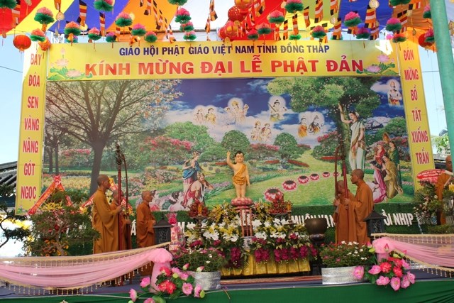 Đồng Tháp: Long trọng tổ chức đại lễ Phật đản PL. 2557
