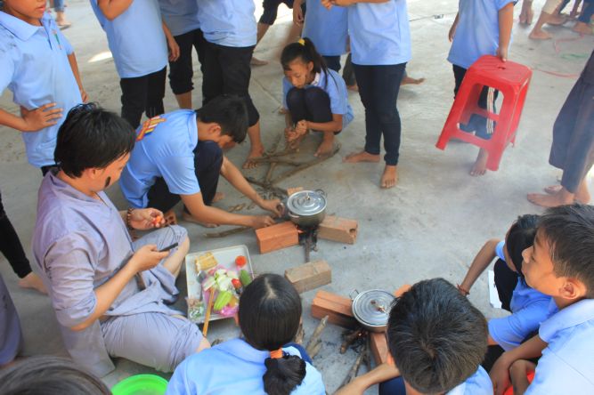 Khánh Hòa: Chùm ảnh vui nhộn hành trình về nguồn khóa tu mùa hè “Ơn nghĩa sinh thành”