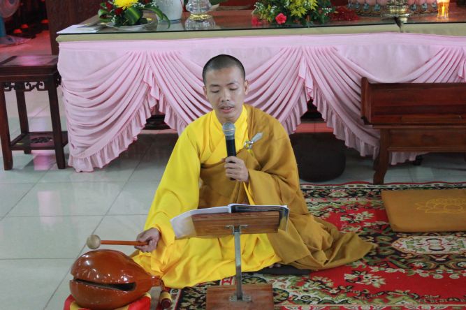 Long An: Bài học đầu tiên khi người Phật tử đến chùa tại khóa tu “Sống và Khát Vọng”
