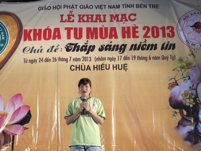 Bến Tre: Sôi động đêm thi thời trang, văn nghệ tại khóa tu “Thắp sáng niềm tin”