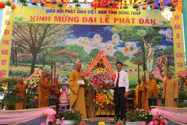 Đồng Tháp: Long trọng tổ chức đại lễ Phật đản PL. 2557