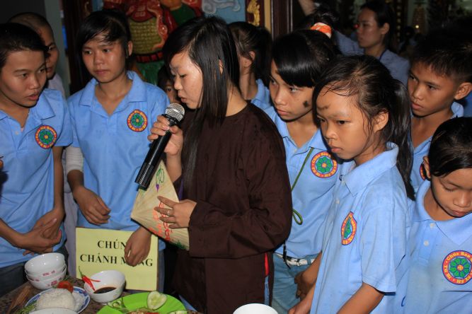 Khánh Hòa: Chùm ảnh vui nhộn hành trình về nguồn khóa tu mùa hè “Ơn nghĩa sinh thành”